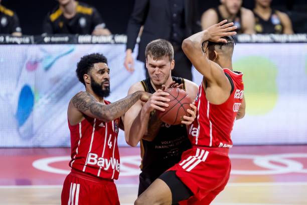 俱乐部的保 俱乐部的保